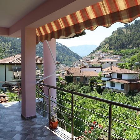 Guest House Bumbli Berat Exterior foto