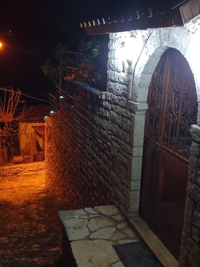 Guest House Bumbli Berat Quarto foto