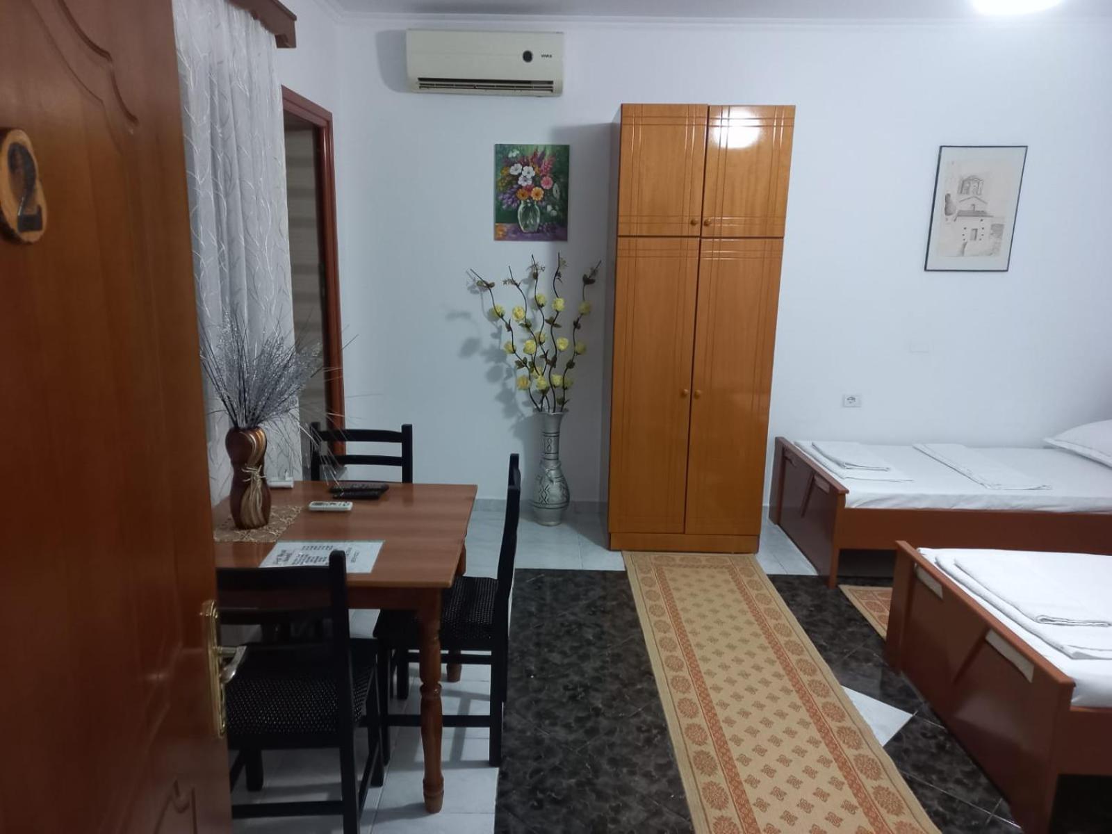 Guest House Bumbli Berat Quarto foto