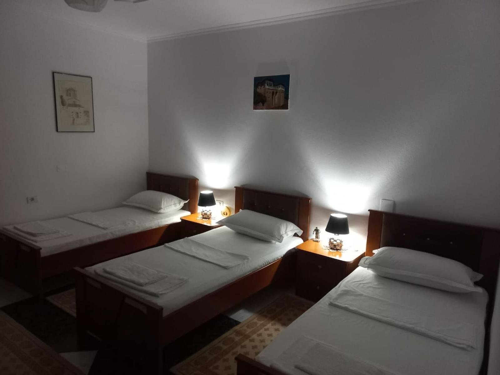 Guest House Bumbli Berat Quarto foto