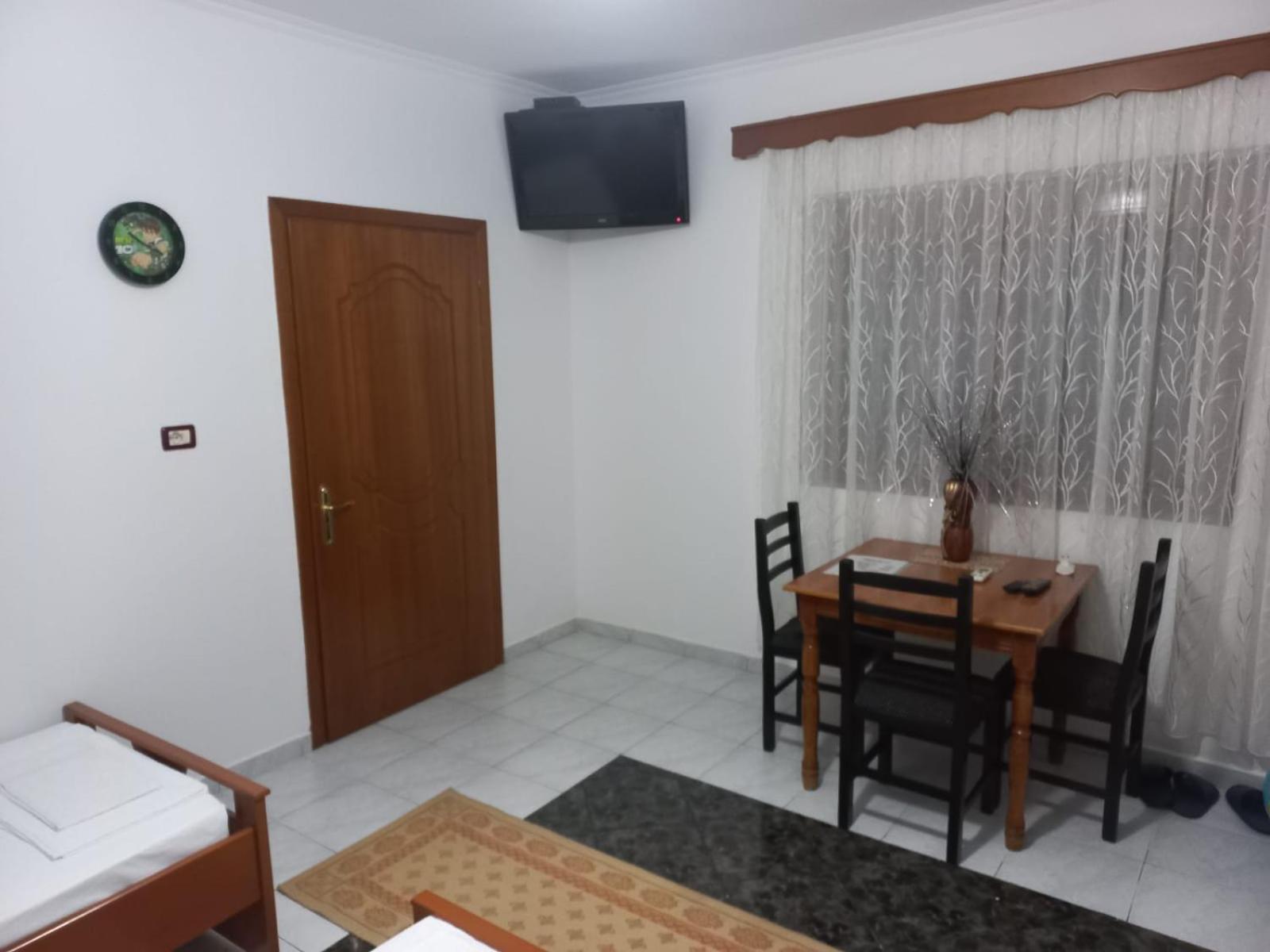 Guest House Bumbli Berat Quarto foto