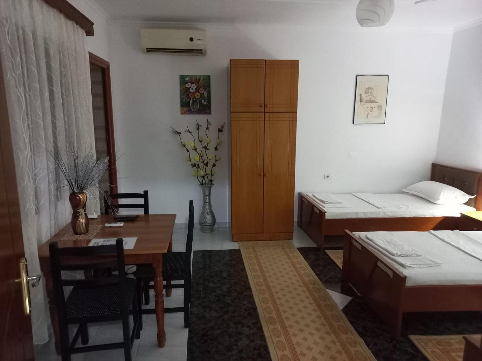 Guest House Bumbli Berat Quarto foto